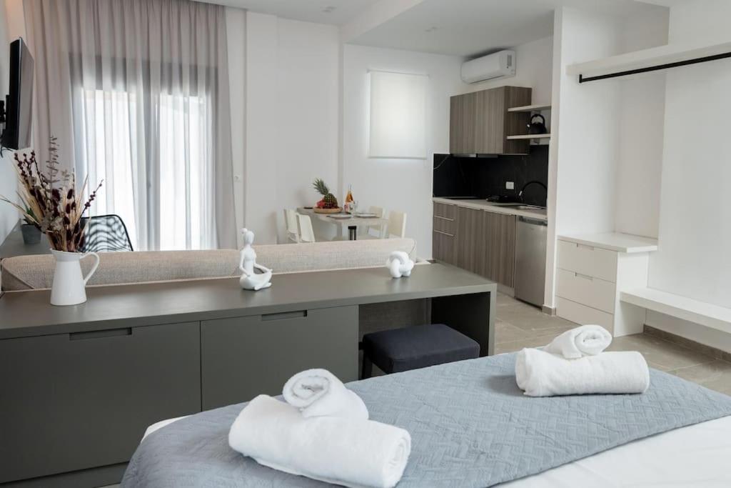 Minoas Suite The Sense Of Luxury Heraklion  Exterior photo